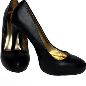 Madden Girl Black Heels with Gold Interior